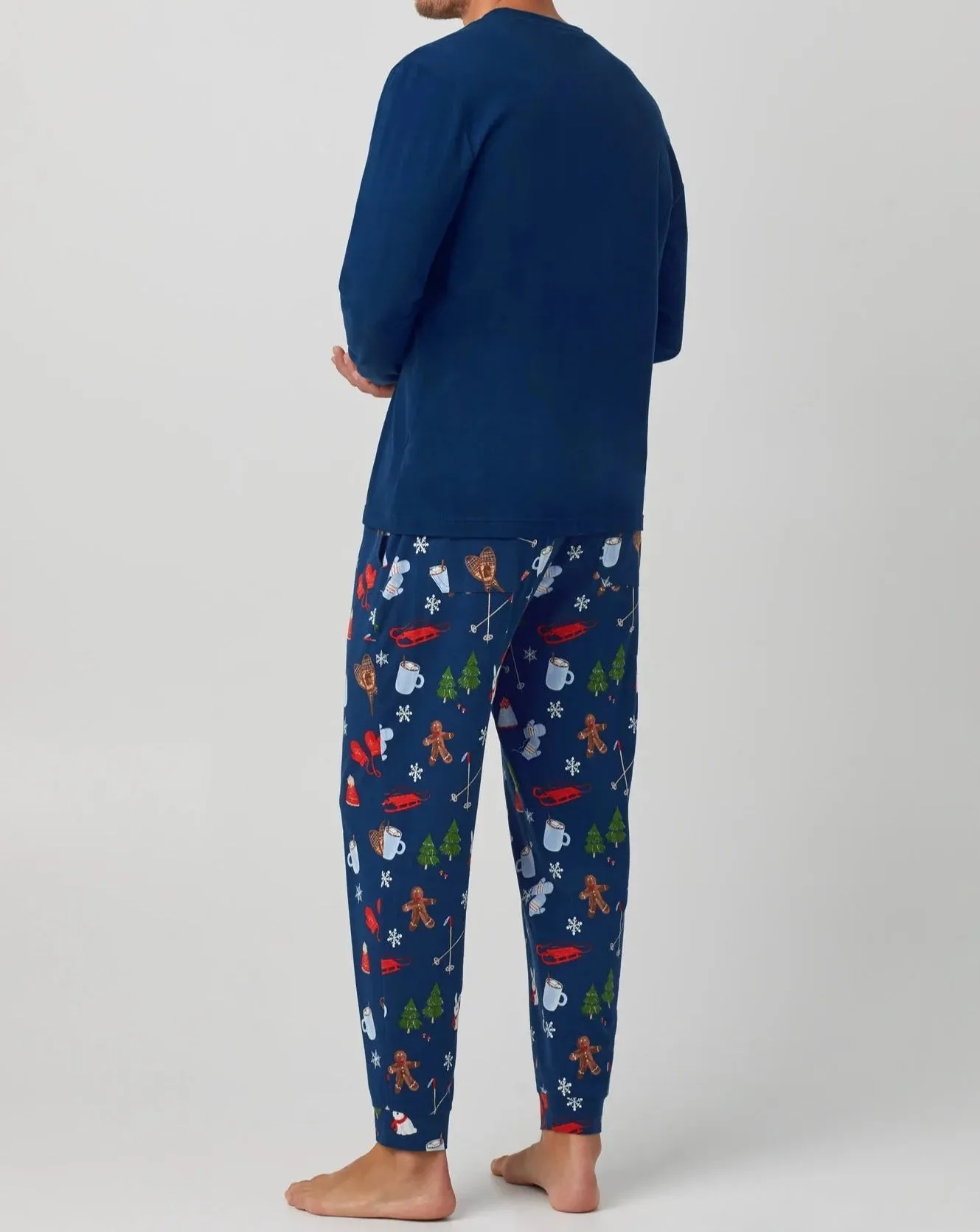 Seasonal Delights Men's Pullover & Jogger Set: Size XL