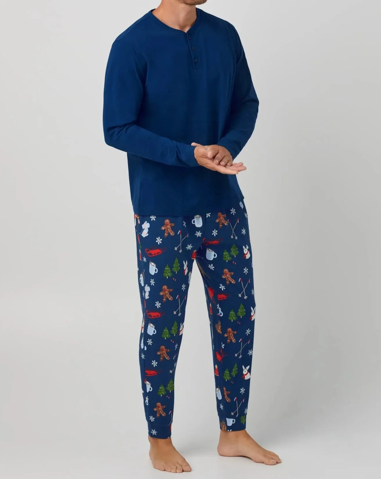Seasonal Delights Men's Pullover & Jogger Set: Size XL